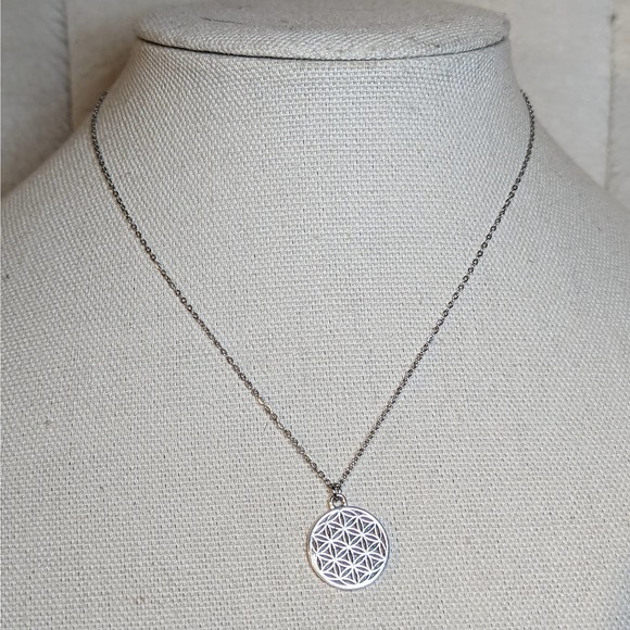 Flower of Life Charm Necklace - Picture 3 of 3